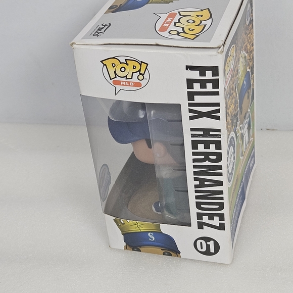 NIB hard to find #1 King Felix MLB Seattle Mariners Felix Hernandez funky pop - Picture 10 of 14